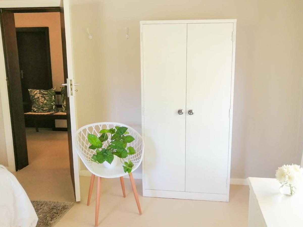 The Red Gate Suite For Garden Route Tranquility George Esterno foto